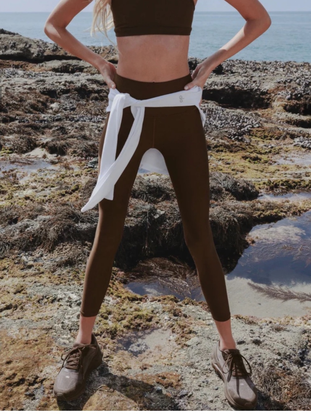 ALO Yoga 7/8 High-Waist Airlift Leggings in Espresso